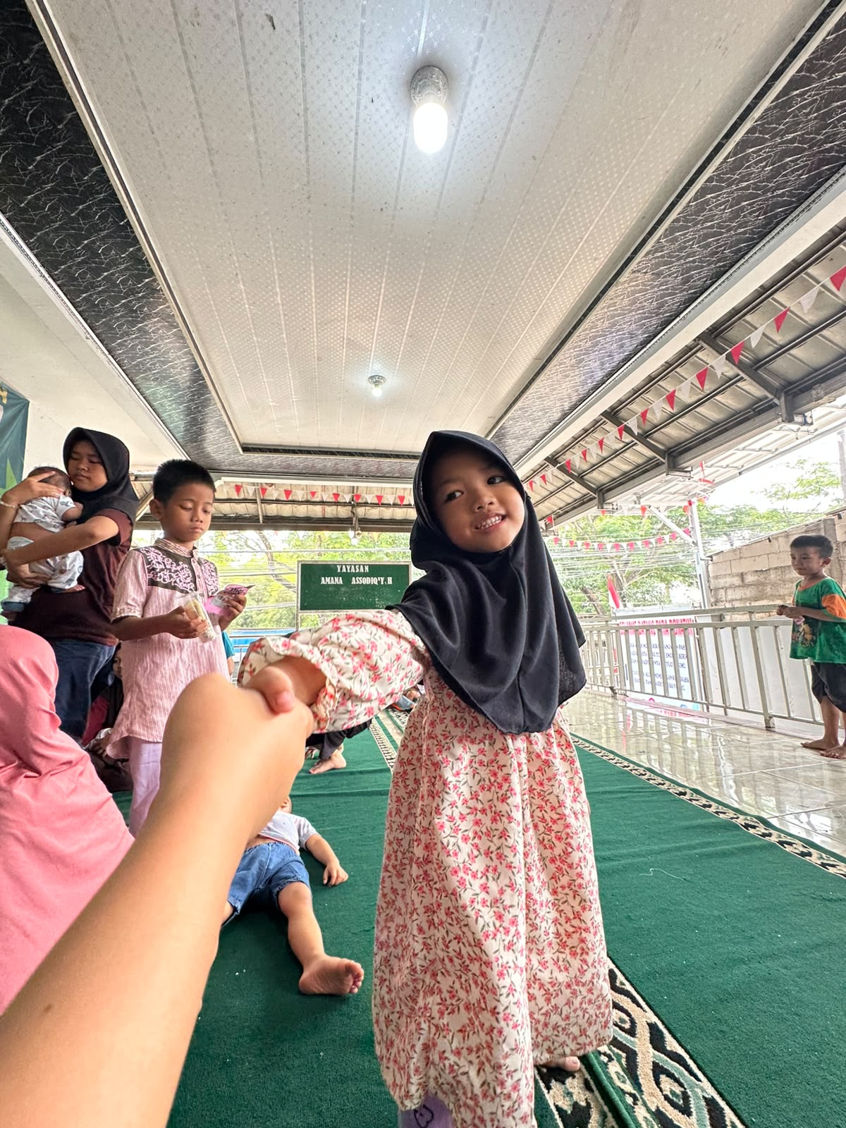 Momen keakraban dengan anak-anak panti